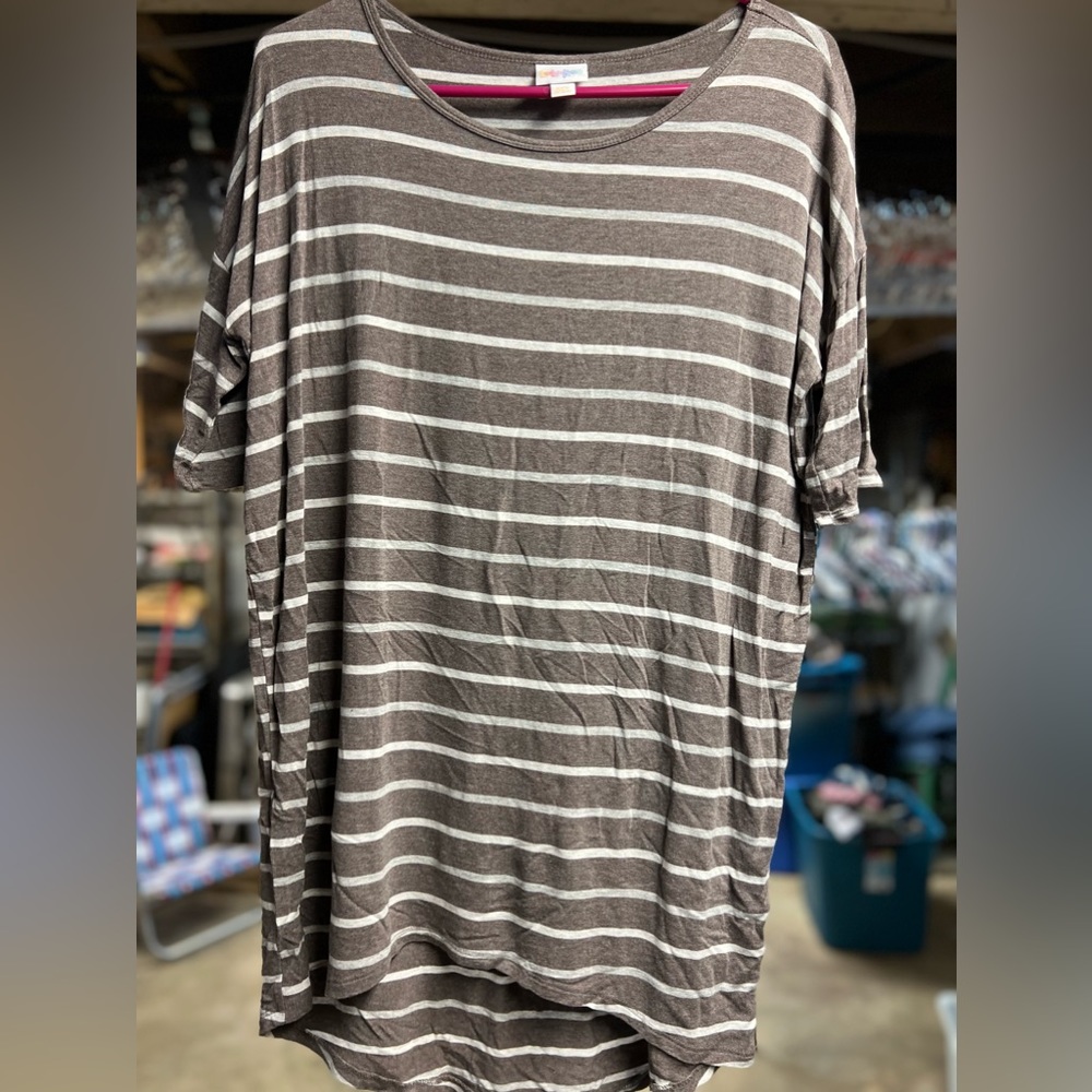 LuLaRoe Grey and White Top